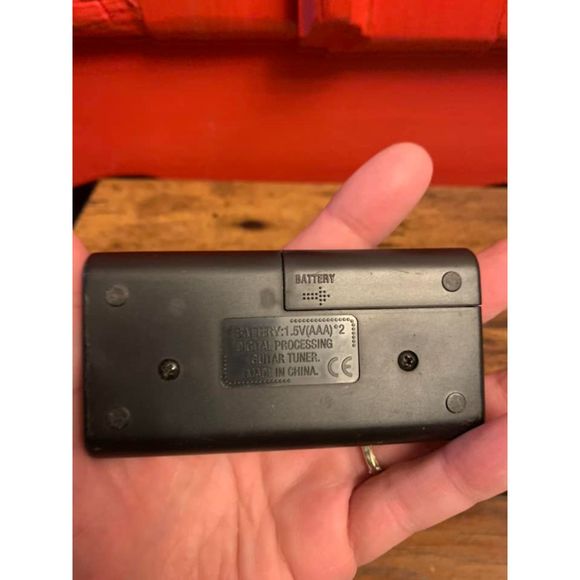 Ibanez Automatic Guitar Tuner Compact Mini Pocket Easy Tune Unit Only - Picture 2 of 3